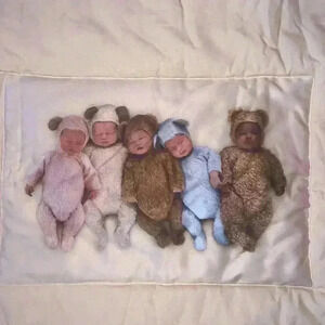 Anne Geddes Baby Comforter